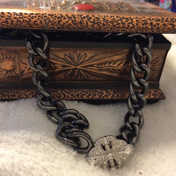 Lia Sophia Palladian Necklace - Picture 3 of 6